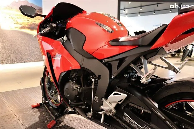 Honda CBR Image 6